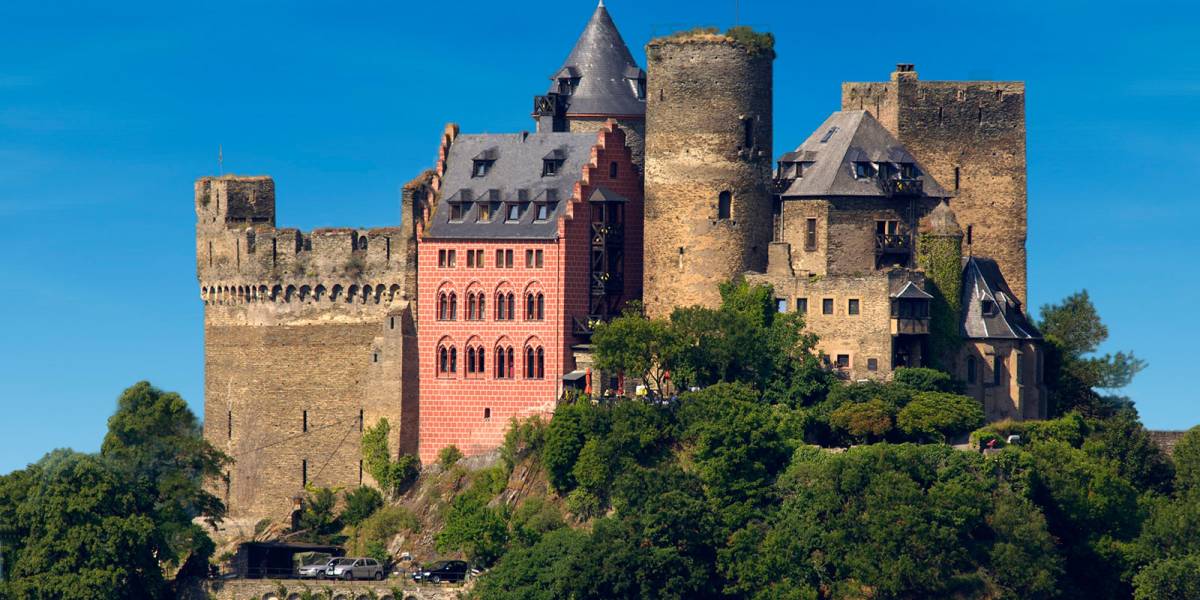 BURGHOTEL AUF SCHÖNBURG