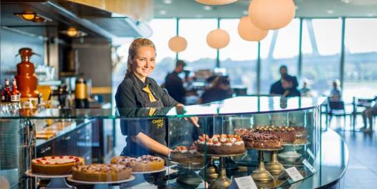 DISCOVER & EXPERIENCE