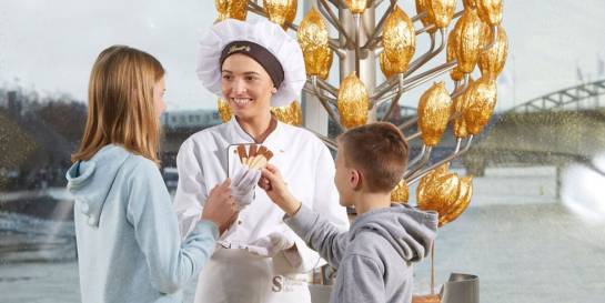 DISCOVER & EXPERIENCE