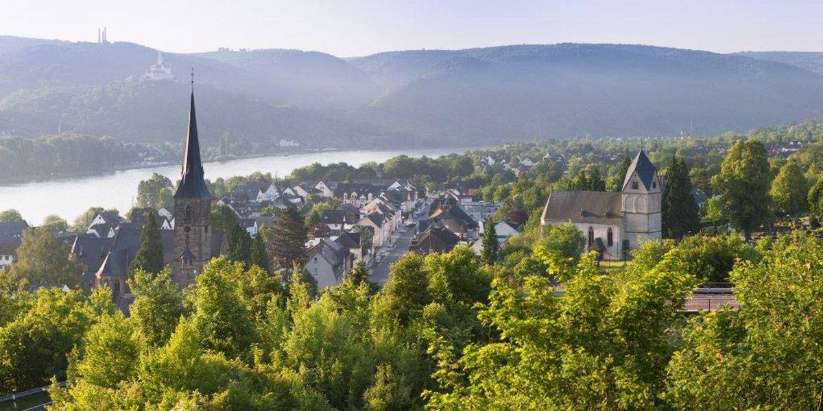 TOURIST-INFORMATION RHENS